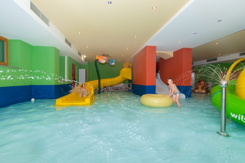 Ambiez Suite Hotel Hotel Per Bambini In Montagna A Andalo